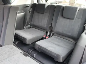 TOYOTA Land Cruiser 2.8 D-4D 7 Locuri