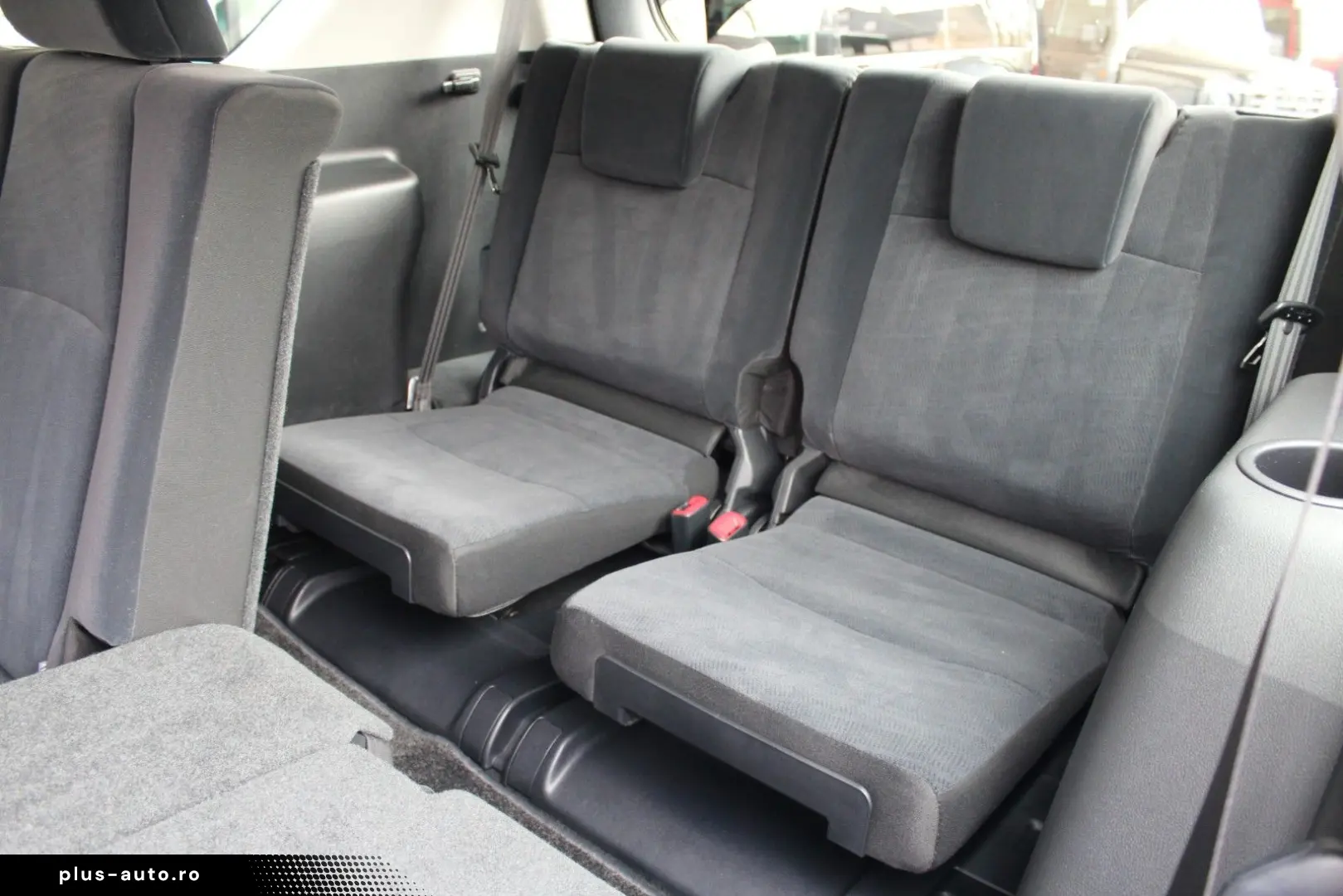 TOYOTA Land Cruiser 2.8 D-4D 7 Locuri