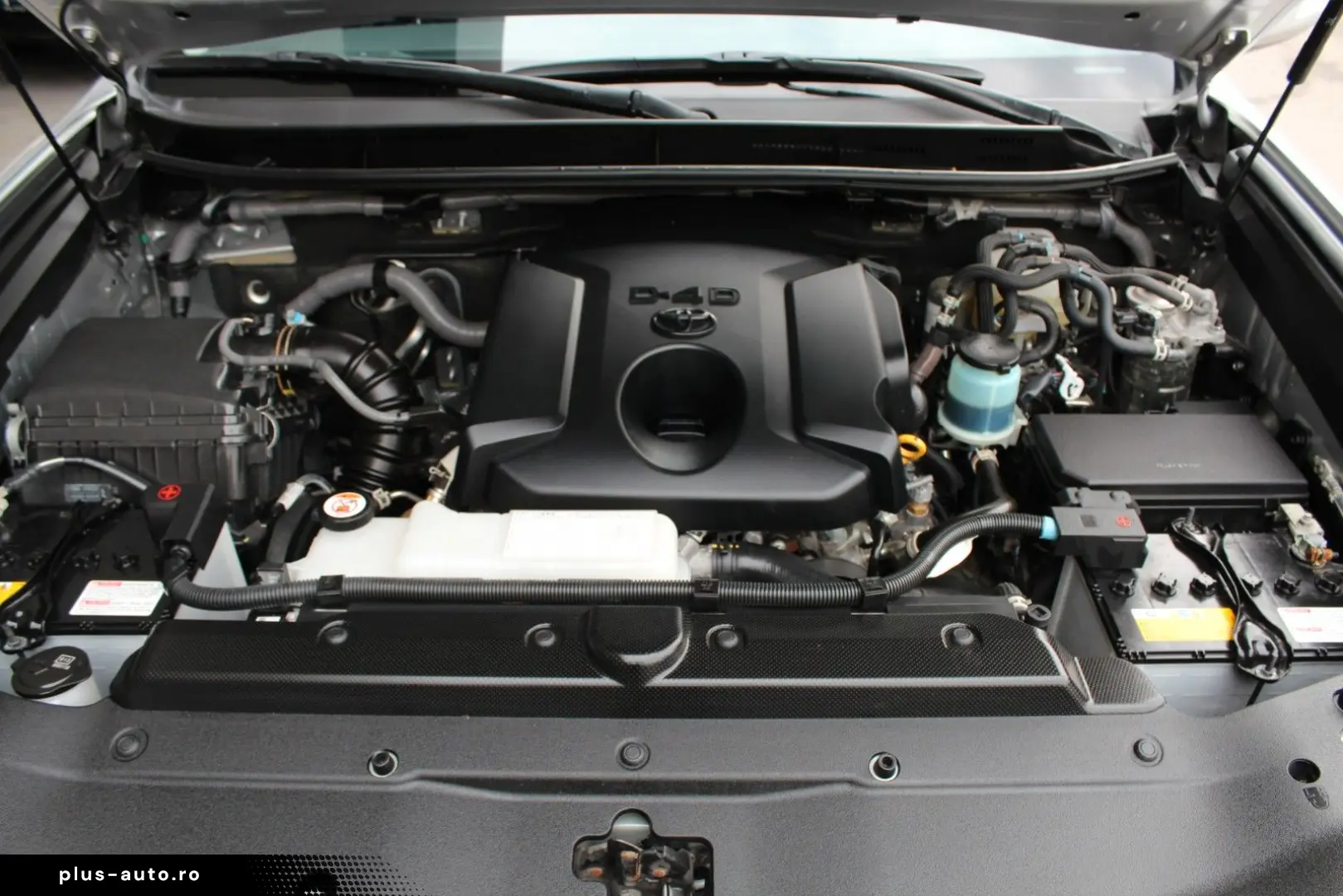 TOYOTA Land Cruiser 2.8 D-4D 7 Locuri