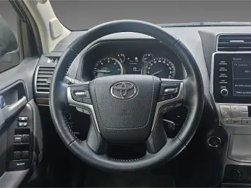 TOYOTA Land Cruiser Executive 2.8 D4-D