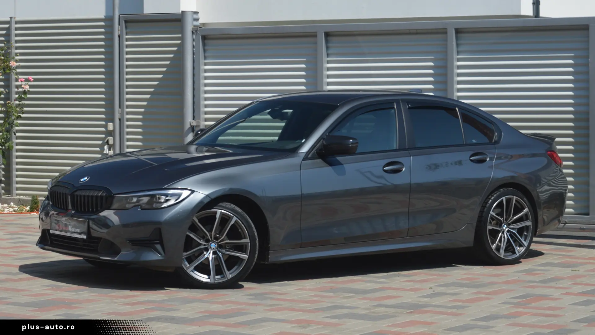 Bmw 318d   An 2020   Scaune incalzite   Interior piele