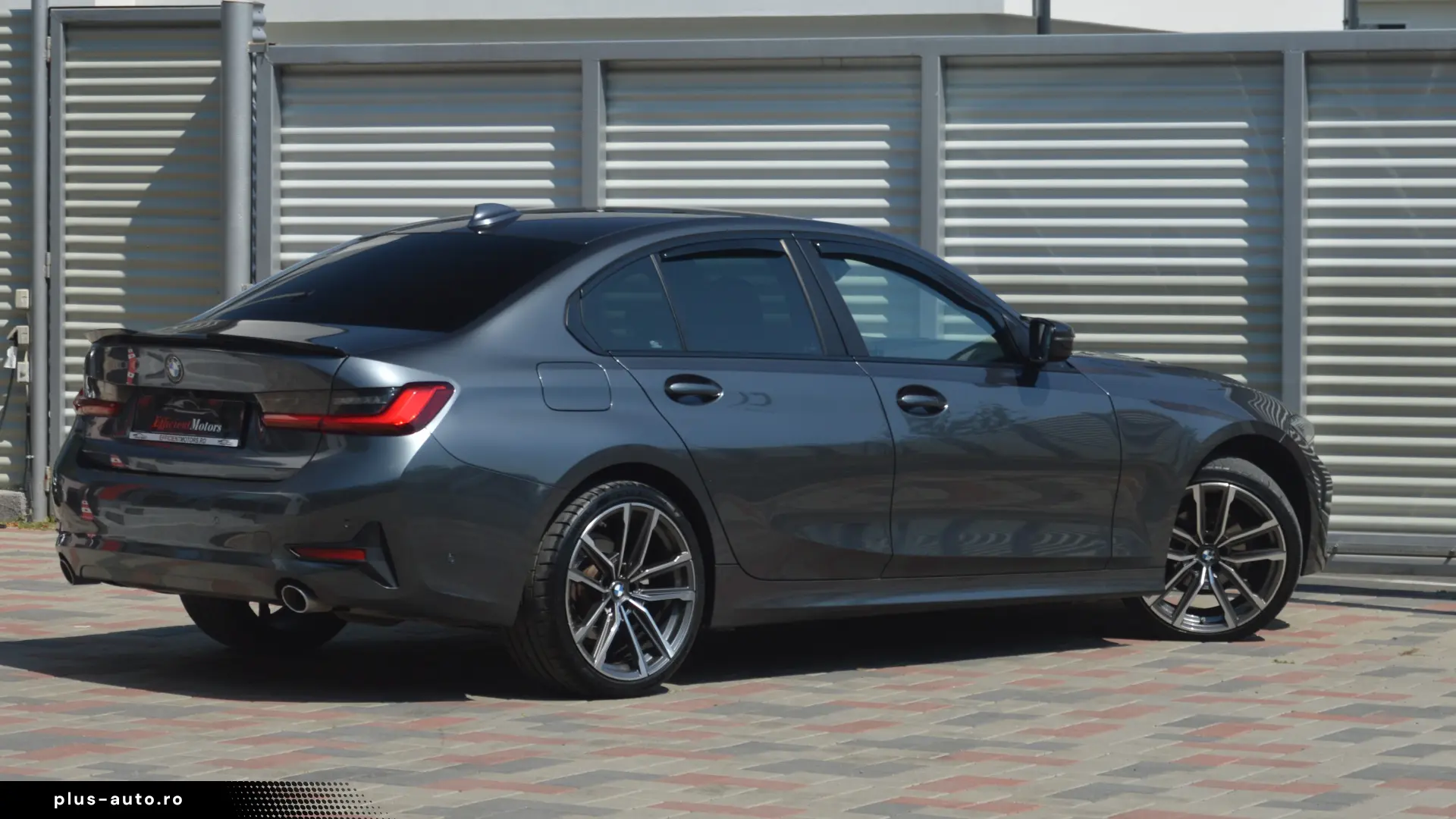 Bmw 318d   An 2020   Scaune incalzite   Interior piele