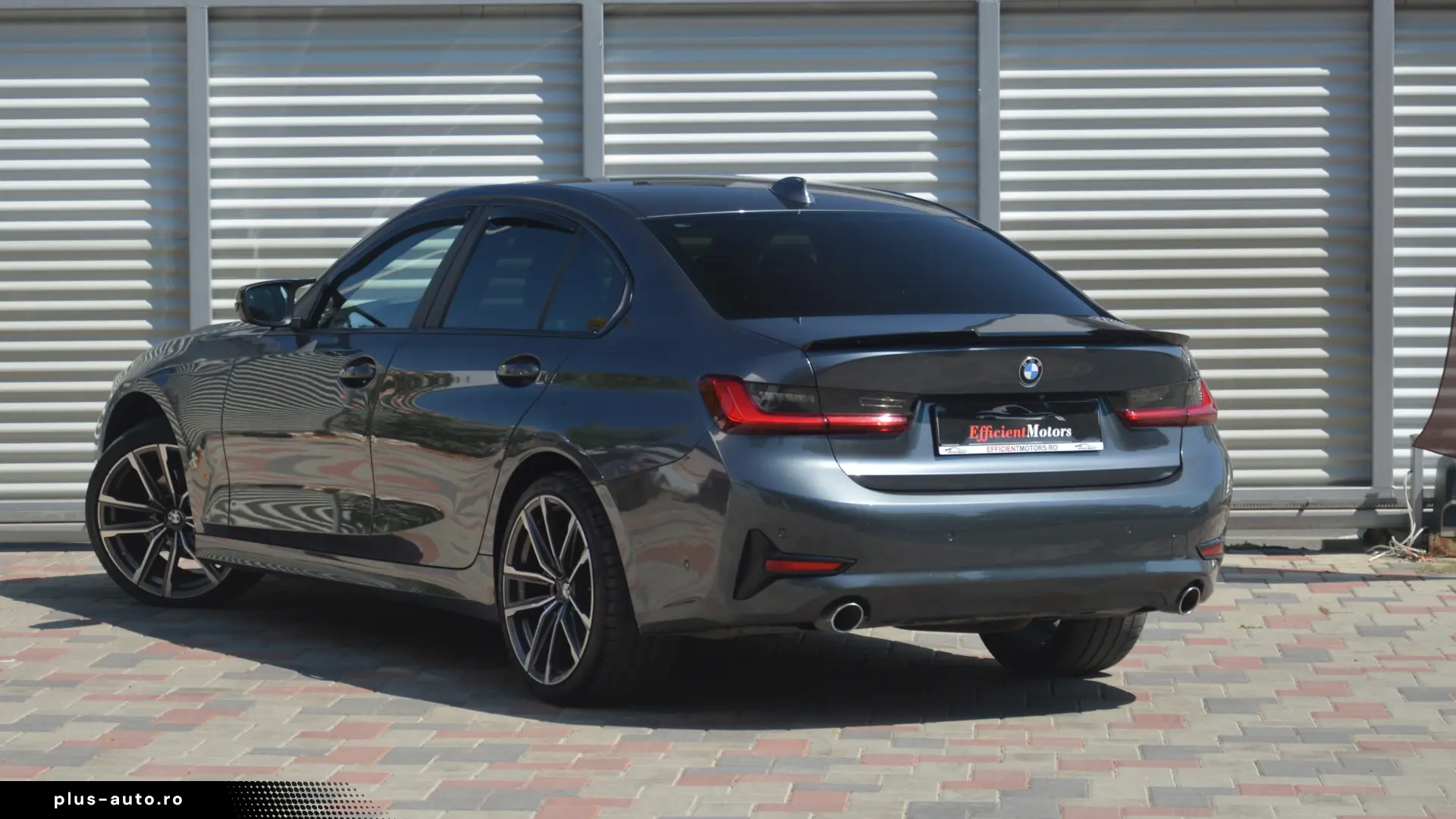 Bmw 318d   An 2020   Scaune incalzite   Interior piele