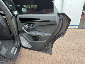 LAMBORGHINI Urus S 23 ZOLL PANO ANIMA ADAS B&O