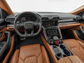 LAMBORGHINI Urus S 1. Hand Akrapovic Selezione