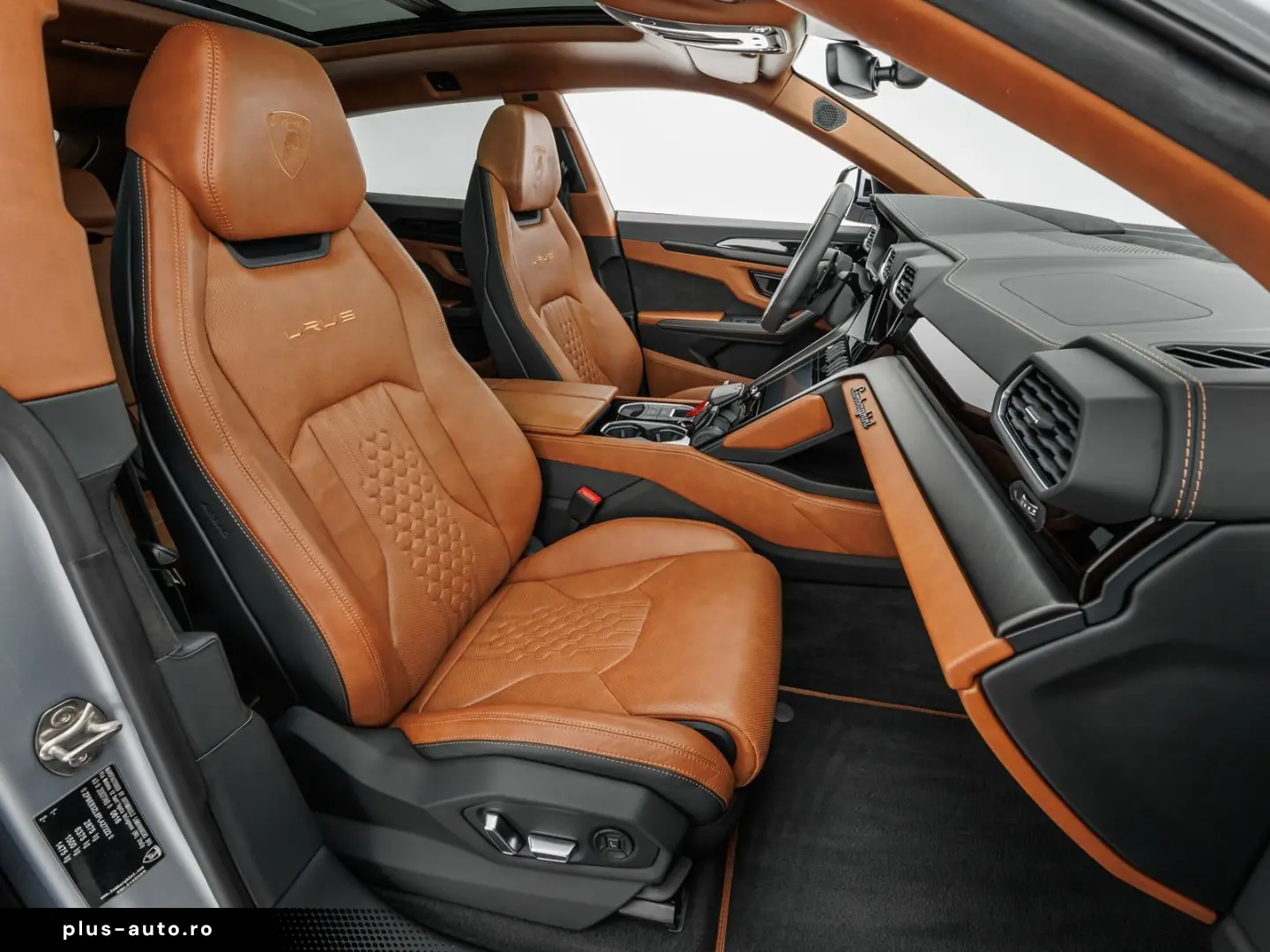 LAMBORGHINI Urus S 1. Hand Akrapovic Selezione