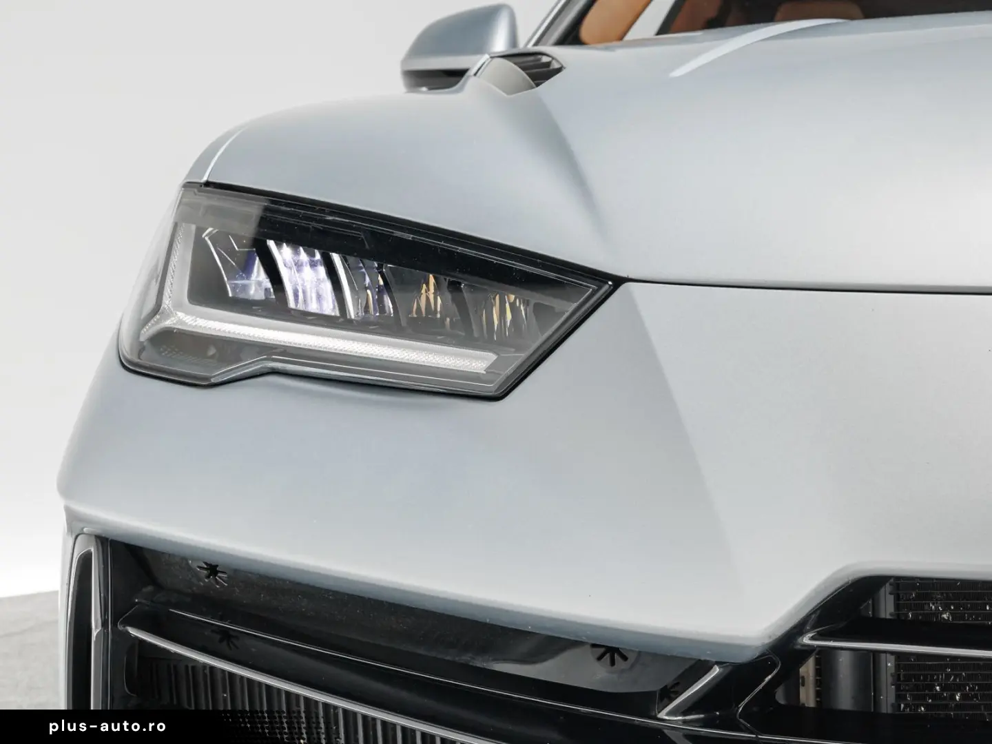 LAMBORGHINI Urus S 1. Hand Akrapovic Selezione