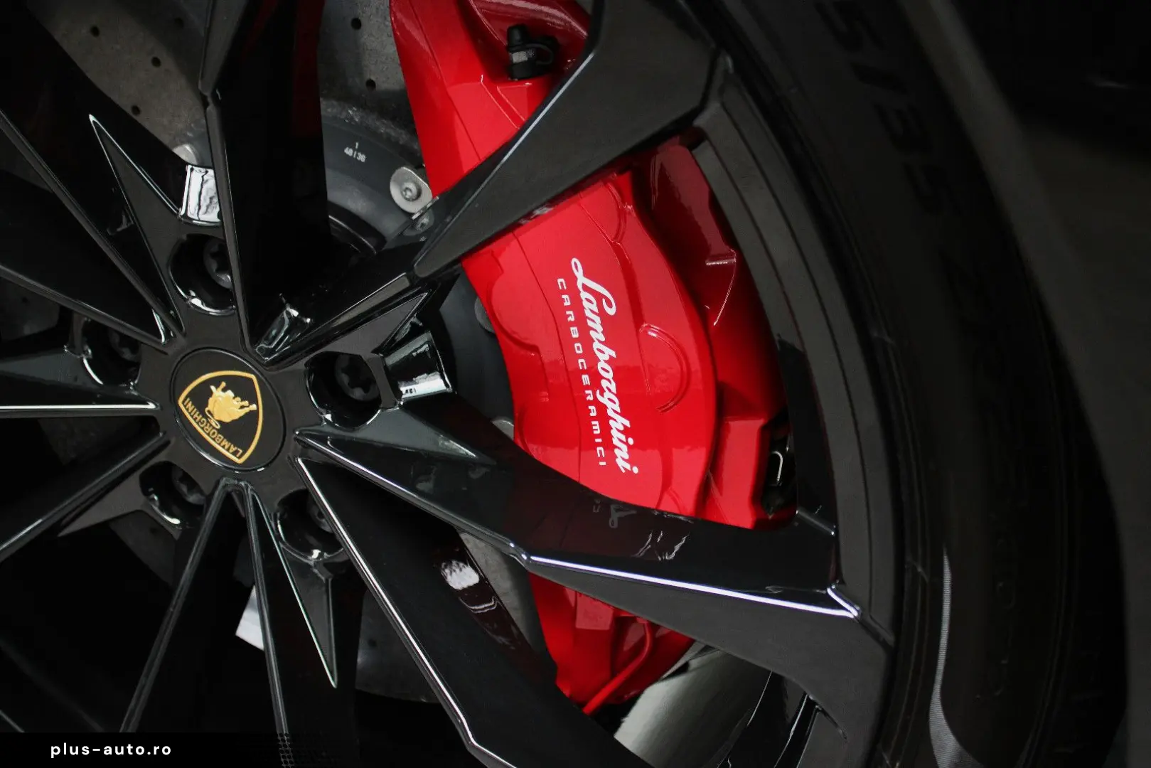 LAMBORGHINI URUS   S   B&O 3D BLACK &STYLE-PACK PANORAMA 23
