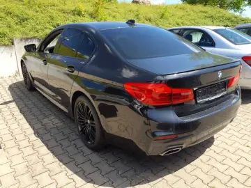 BMW 530D M-Sport  KAMERA SITZLÜFTUNG
