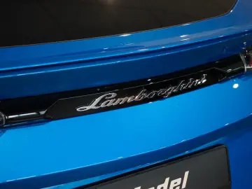 LAMBORGHINI Urus S   ANIMA   Pano   B&O Advanced   23