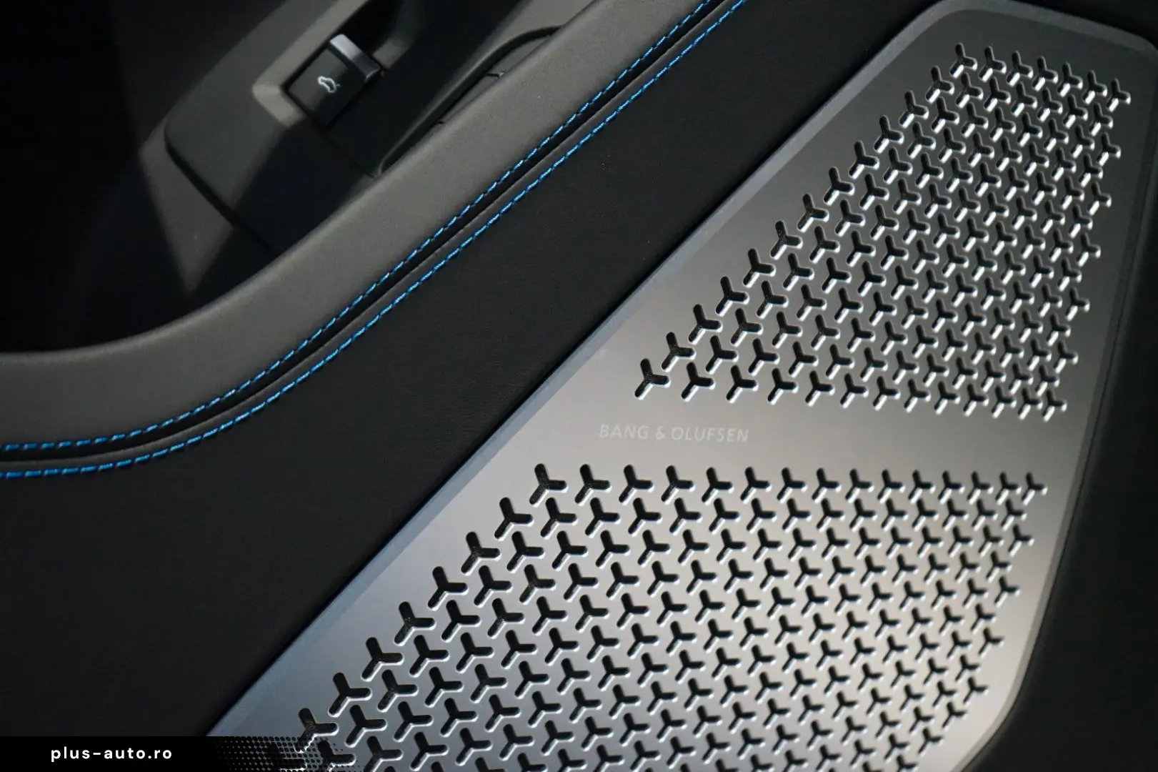 LAMBORGHINI Urus S   ANIMA   Pano   B&O Advanced   23