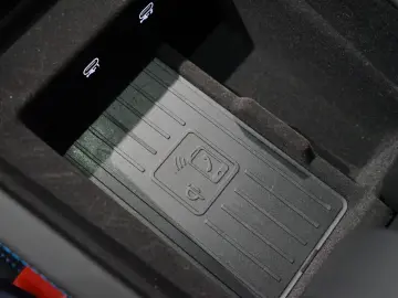 LAMBORGHINI Urus S   ANIMA   Pano   B&O Advanced   23