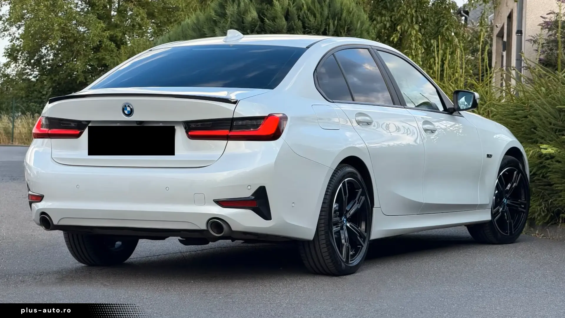 BMW 320e Limousine Advantage Plug-in-Hybrid