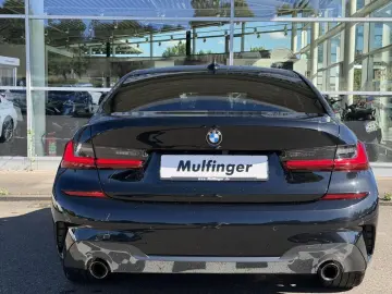 BMW 330i xDrive M Sport Leder GlasD.Laser HiFi 19