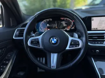 BMW 330i xDrive M Sport Leder GlasD.Laser HiFi 19