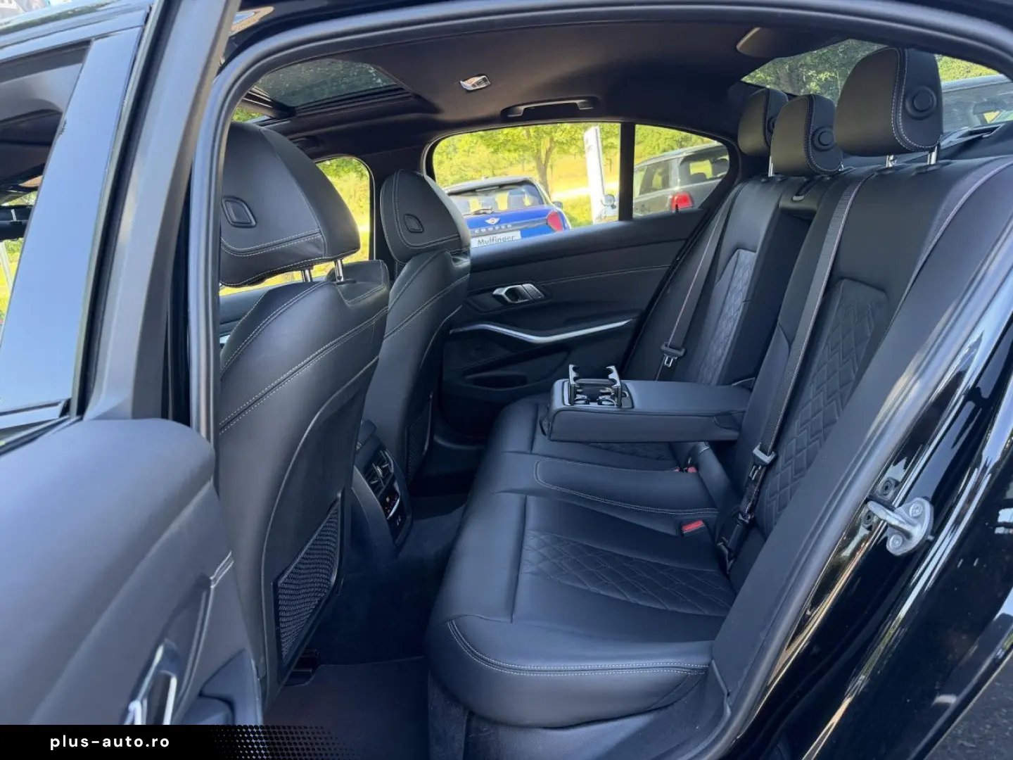 BMW 330i xDrive M Sport Leder GlasD.Laser HiFi 19