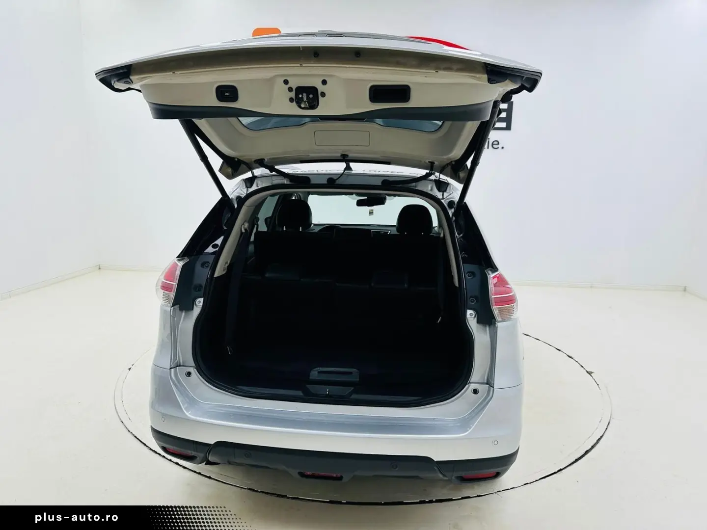 NISSAN X-TRAIL 2015 1.6D E6 GARANTIE 12 LUNI Rate Avans 0 Do