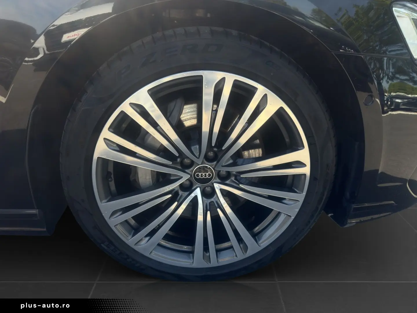 AUDI A8 55 TFSI Q S LINE LM20 PANO STHZG B&O