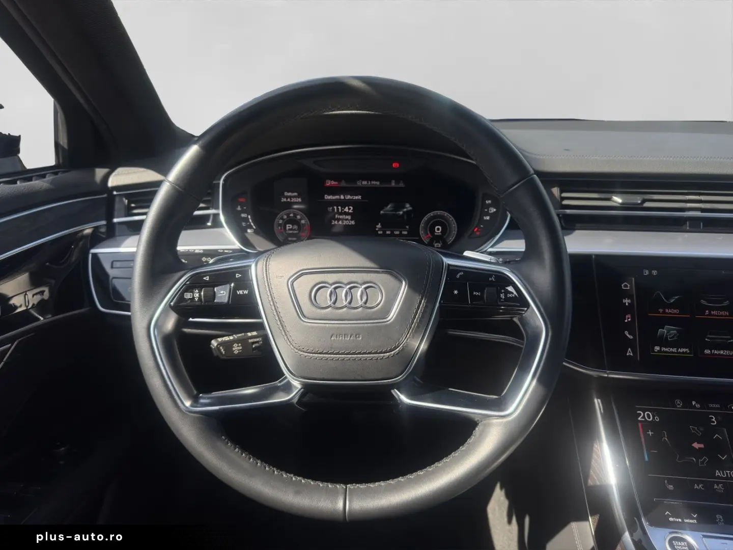AUDI A8 55 TFSI Q S LINE LM20 PANO STHZG B&O