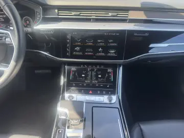 AUDI A8 55 TFSI Q S LINE LM20 PANO STHZG B&O