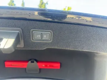 AUDI A8 55 TFSI Q S LINE LM20 PANO STHZG B&O