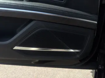 AUDI A8 55 TFSI Q S LINE LM20 PANO STHZG B&O