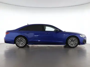 AUDI A8 L 60 TFSI e quattro tiptr. S line   PANO