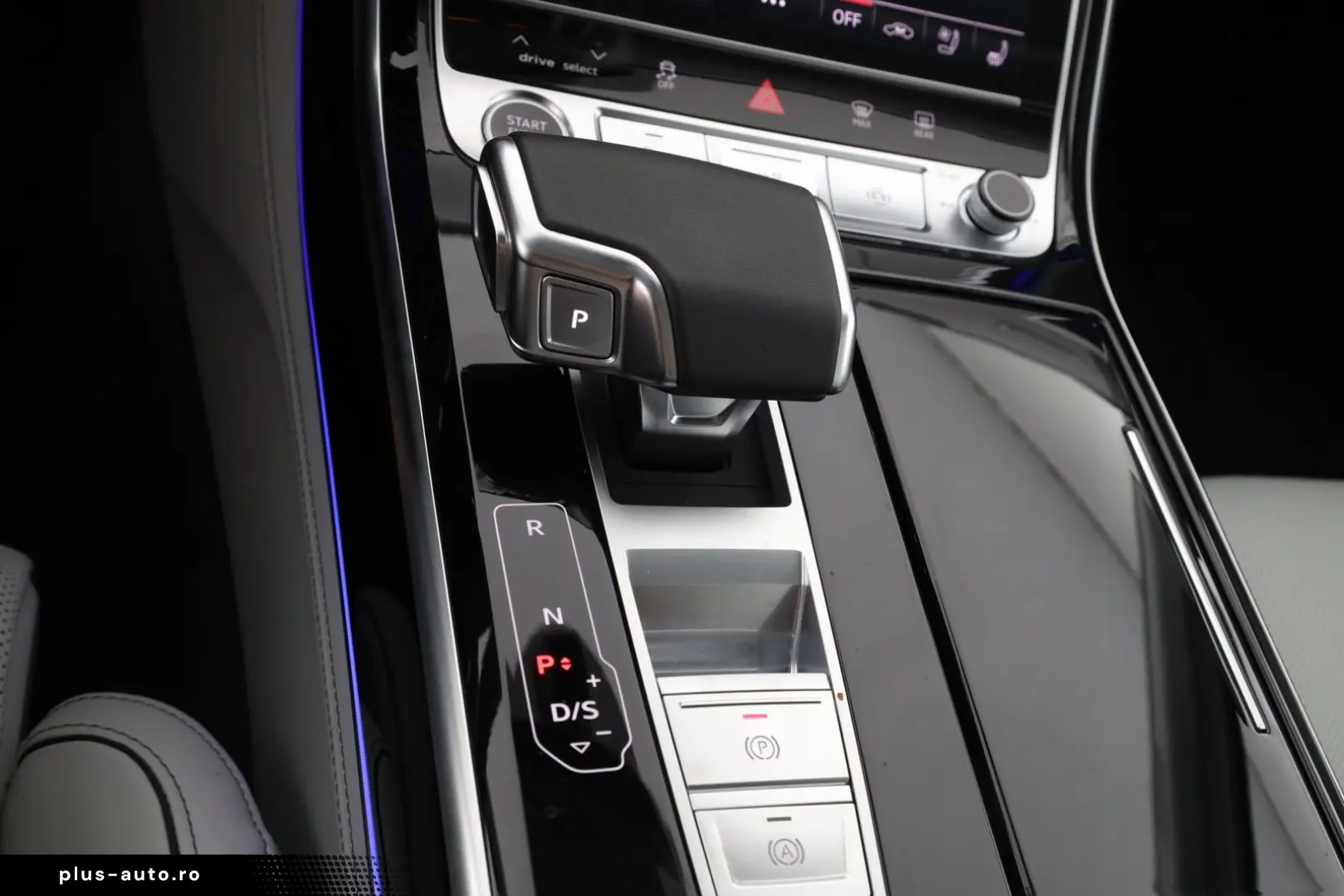 AUDI A8 L 60 TFSI e quattro tiptr. S line   PANO