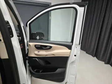 Mercedes-Benz V 250 4M Extra Long AMG Line