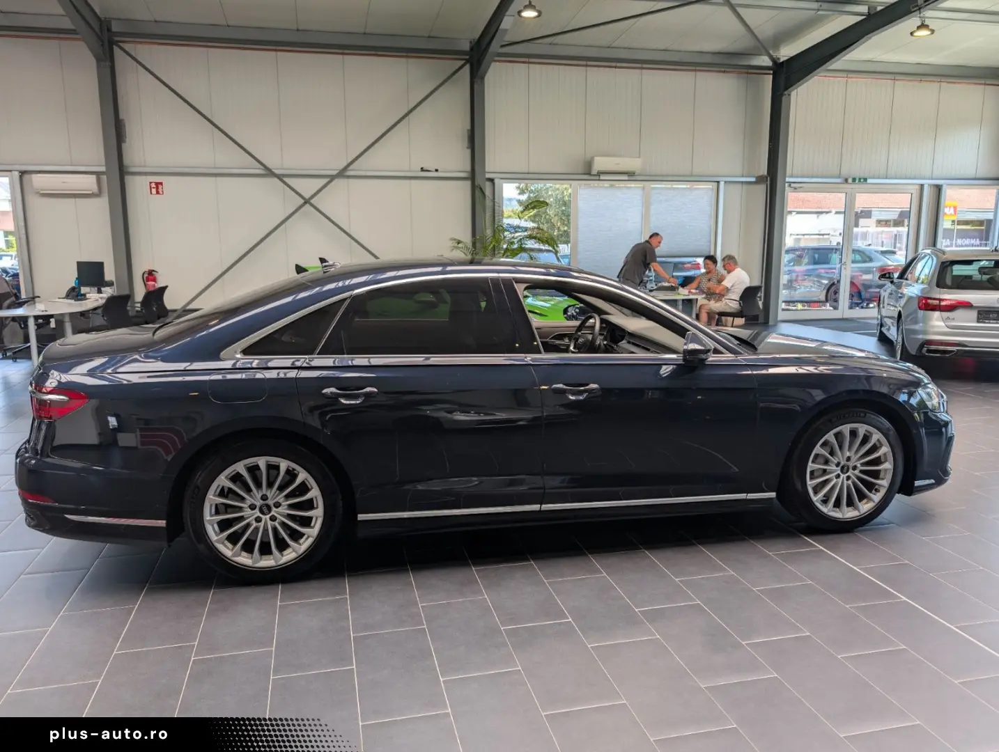 AUDI A8 55 TFSI quattro tiptronic
