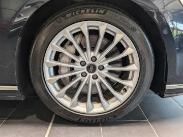AUDI A8 55 TFSI quattro tiptronic
