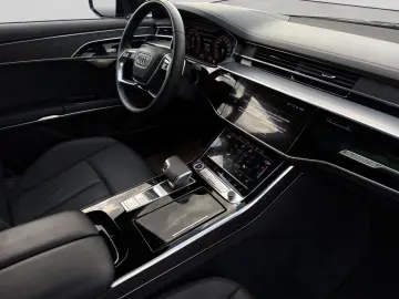 AUDI A8 55 TFSI quattro S LINE PANO STANDHEIZ B&O