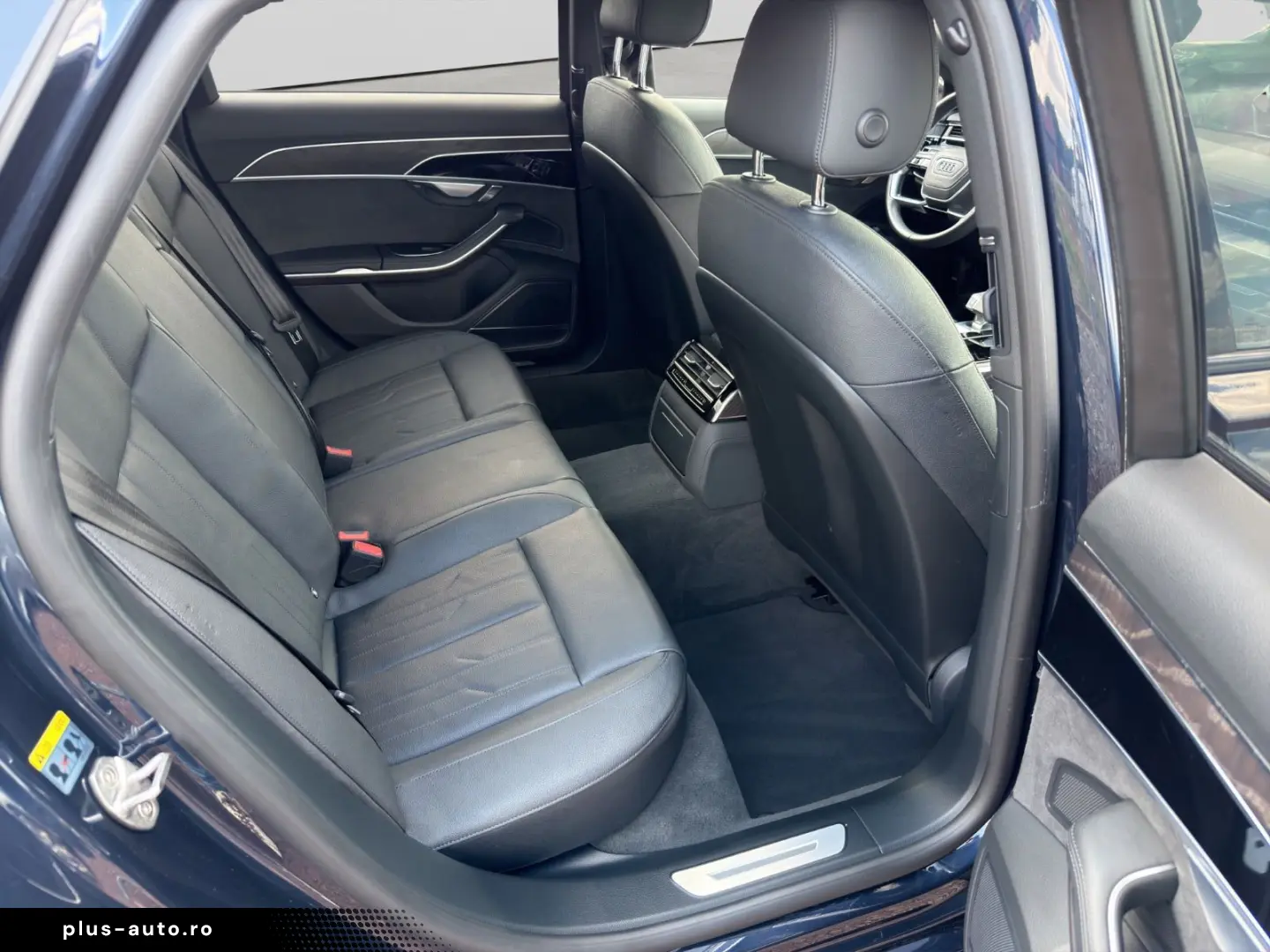 AUDI A8 55 TFSI quattro S LINE PANO STANDHEIZ B&O