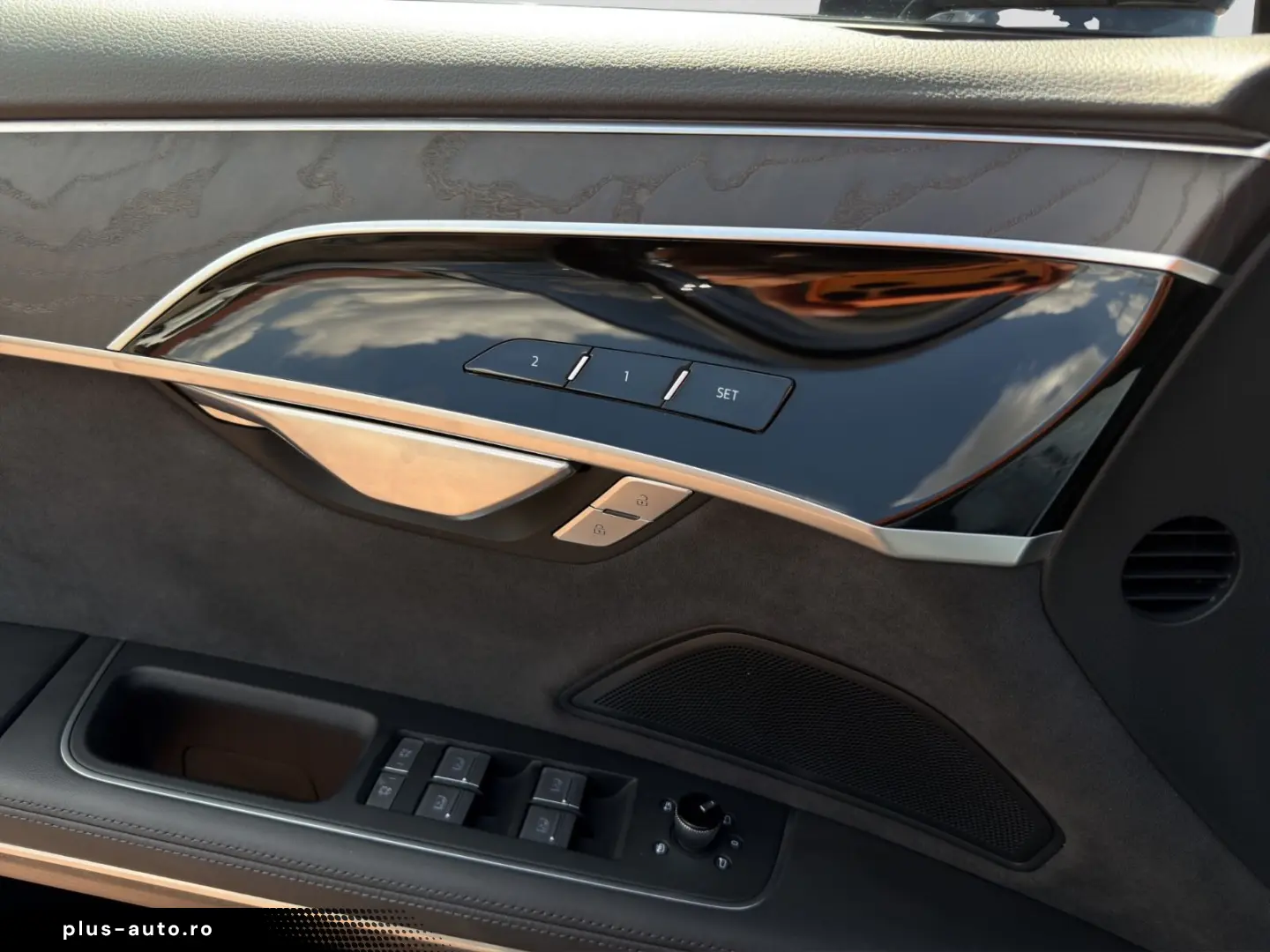 AUDI A8 55 TFSI quattro S LINE PANO STANDHEIZ B&O