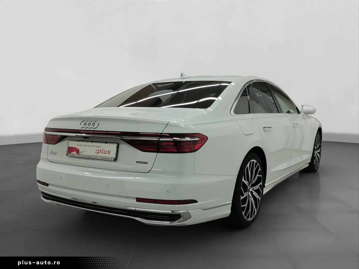 AUDI A8 50 TDI Q PANO HuD LM21
