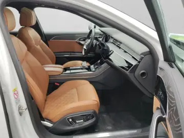 AUDI A8 50 TDI Q PANO HuD LM21
