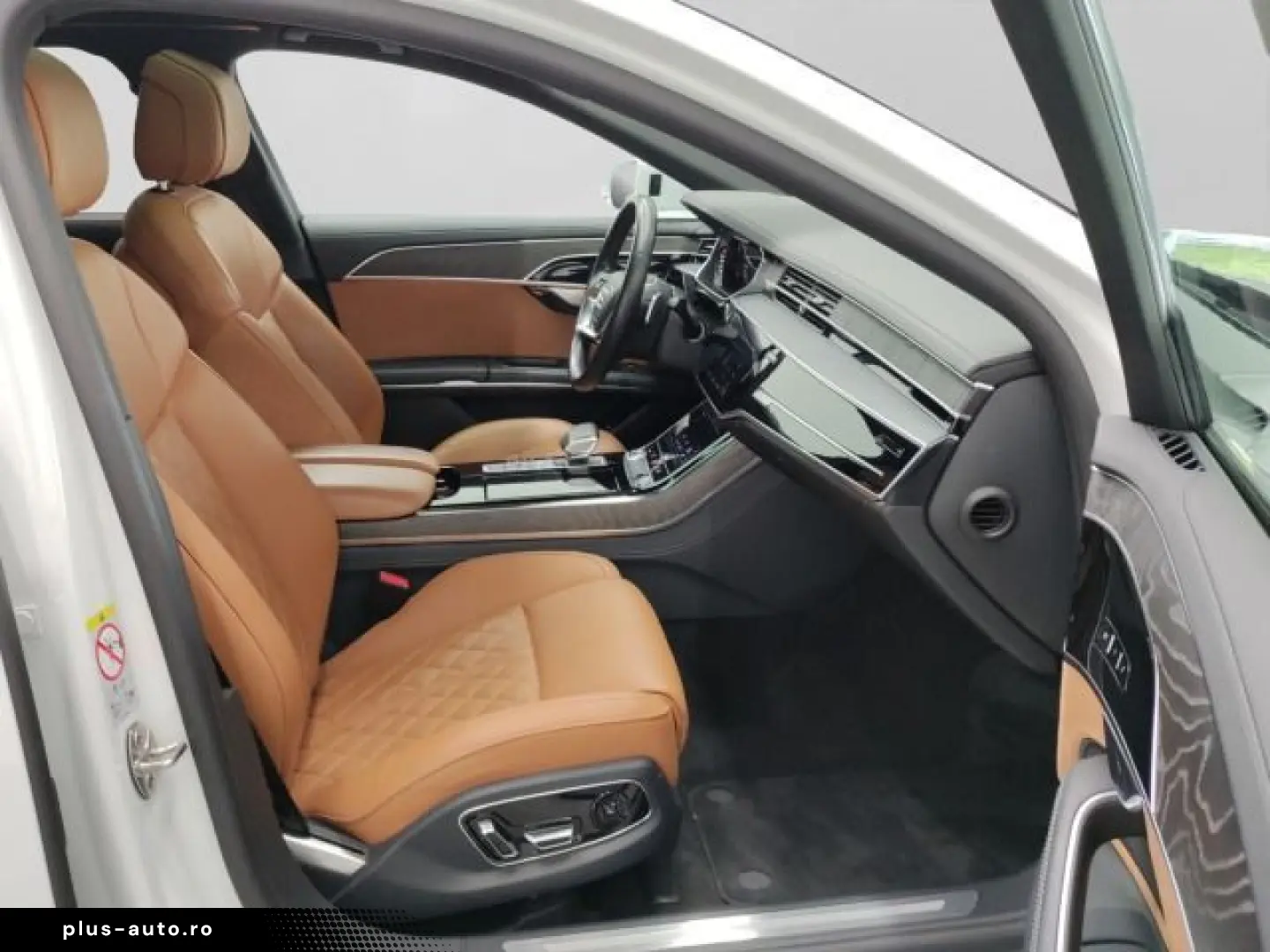 AUDI A8 50 TDI Q PANO HuD LM21