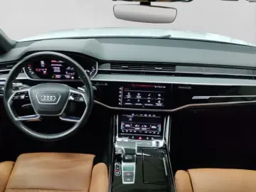 AUDI A8 50 TDI Q PANO HuD LM21