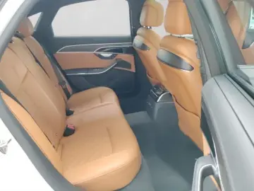 AUDI A8 50 TDI Q PANO HuD LM21