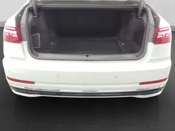 AUDI A8 50 TDI Q PANO HuD LM21
