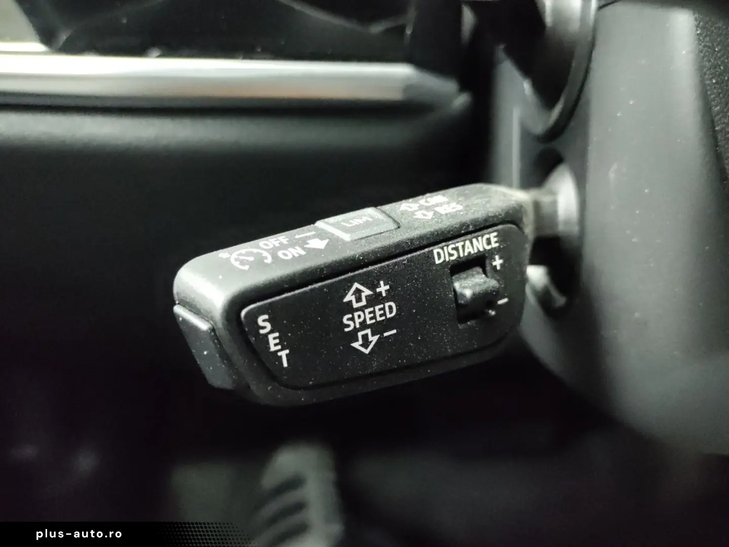 AUDI A8 50 TDI Q PANO HuD LM21