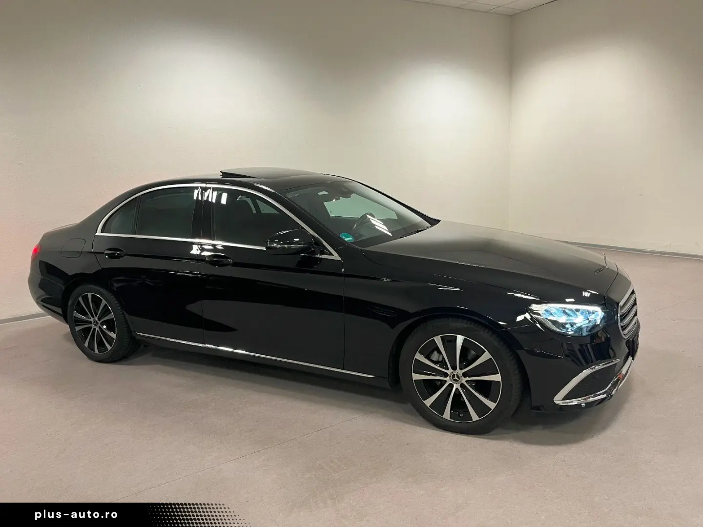 MERCEDES-BENZ E 220 d Limousine Widescreen Leder Kamera