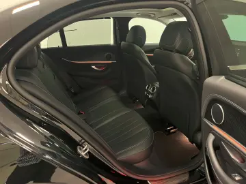 MERCEDES-BENZ E 220 d Limousine Widescreen Leder Kamera