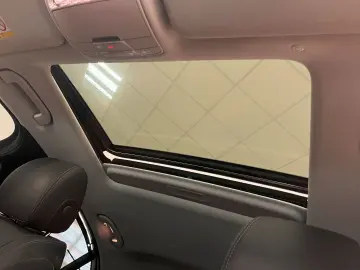 MERCEDES-BENZ E 220 d Limousine Widescreen Leder Kamera