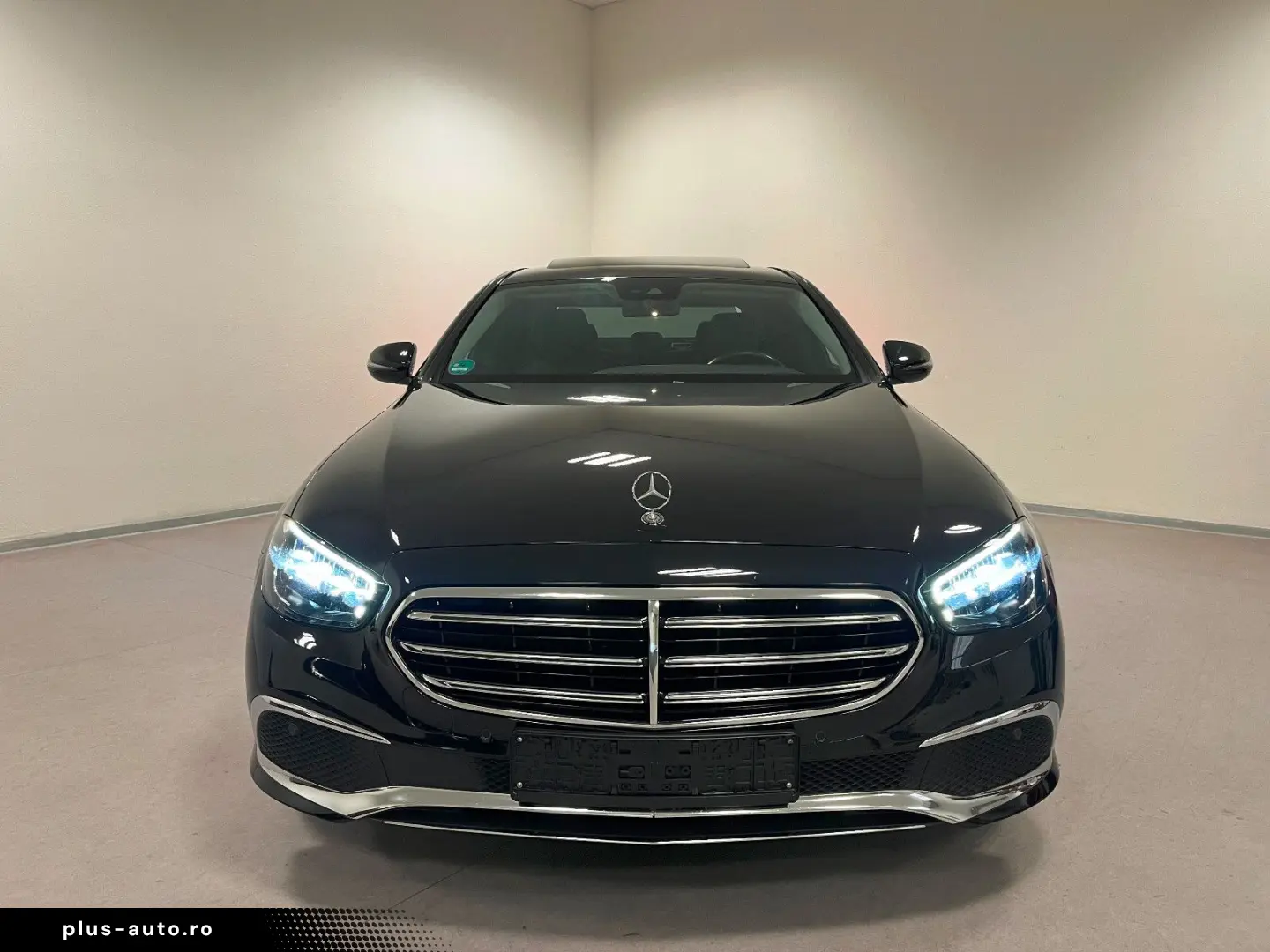 MERCEDES-BENZ E 220 d Limousine Widescreen Leder Kamera