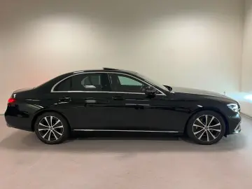 MERCEDES-BENZ E 220 d Limousine Widescreen Leder Kamera