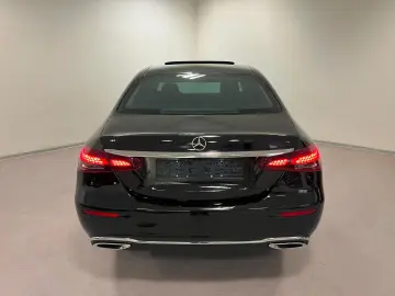 MERCEDES-BENZ E 220 d Limousine Widescreen Leder Kamera