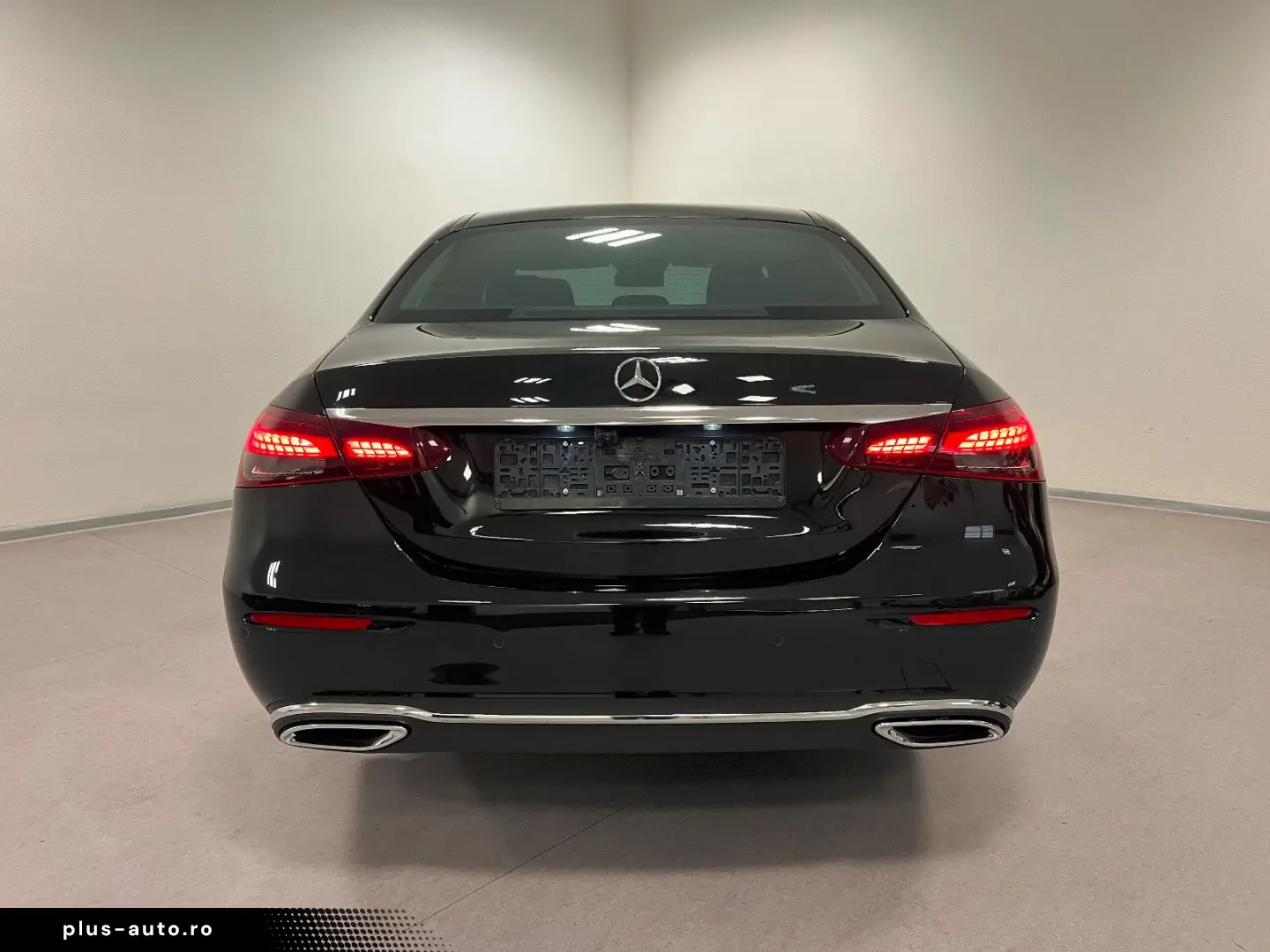 MERCEDES-BENZ E 220 d Limousine Widescreen Leder Kamera