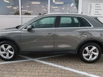 AUDI Q3 1 5 TFSI advanced Mild Hybrid  APP  ACC  LED