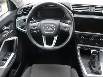 AUDI Q3 1 5 TFSI advanced Mild Hybrid  APP  ACC  LED